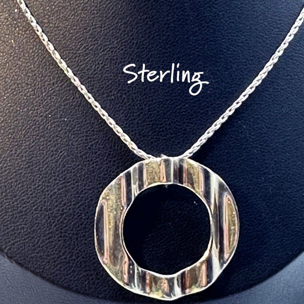 Sterling Silver Round Pendant On Chain Link Necklace - 17 Inch 925